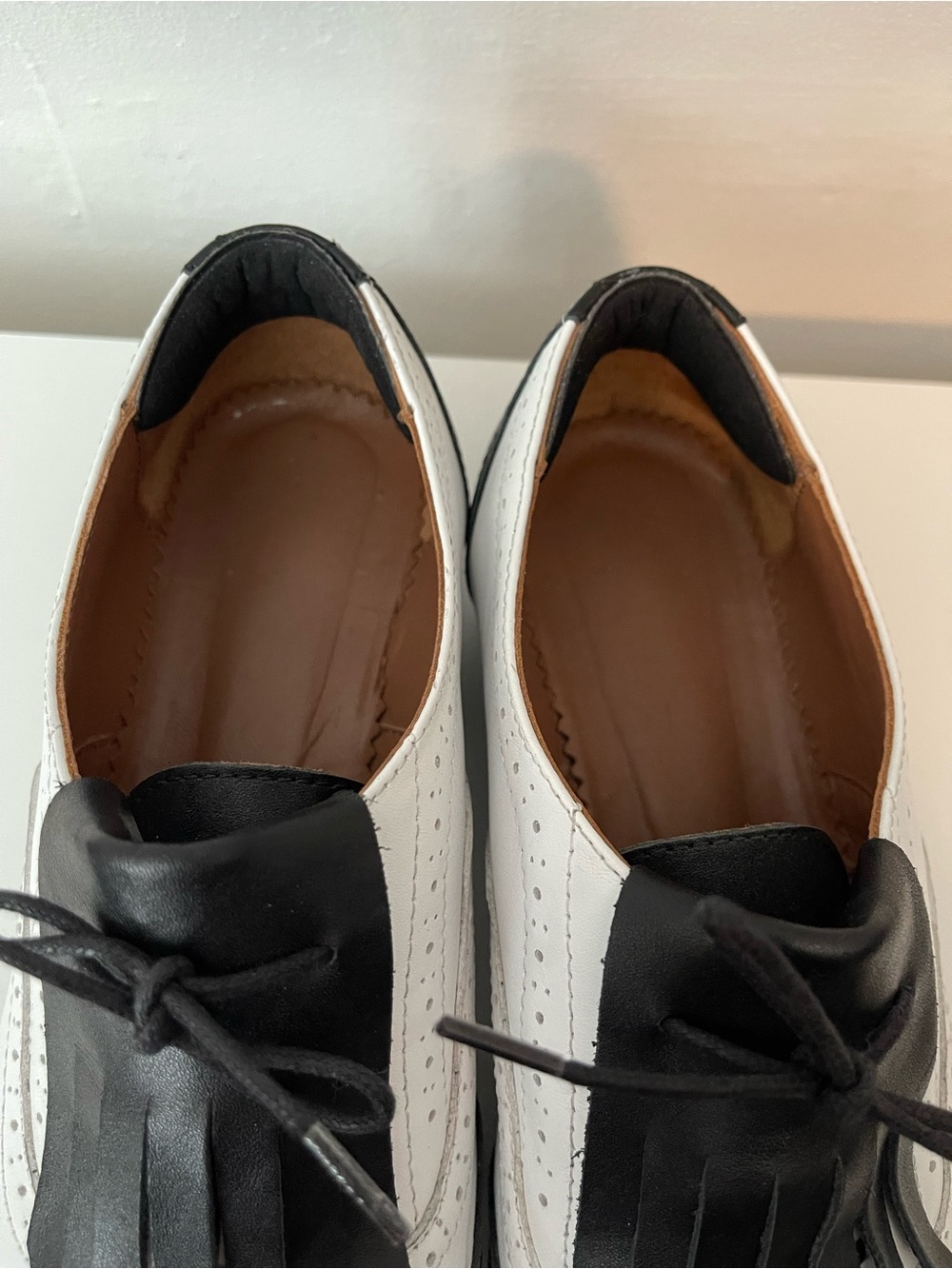 Julia Bo Two-Tone Spectator Oxfords with Fringe Size 39 - Picture 7 of 10